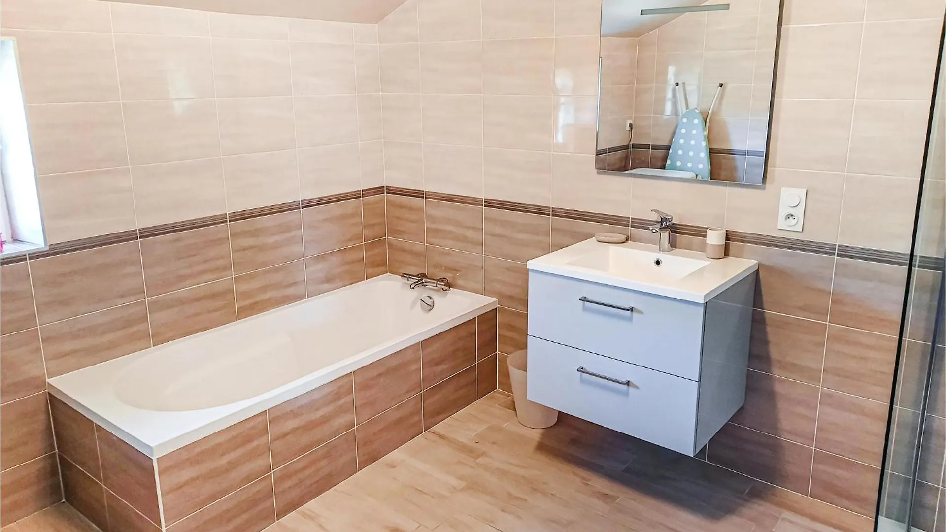 3 Bedroom Lovely Home In Ruffiac Ruffiac  Holiday home